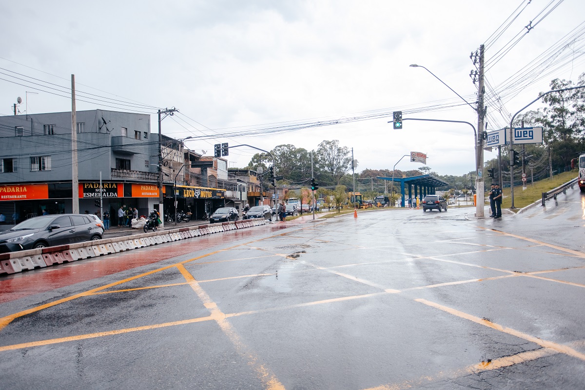 São Bernardo reabre retorno na Estrada dos Alvarengas