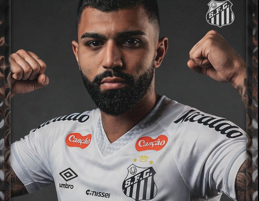 Gabigol treina com elenco do Santos