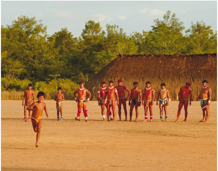 Jogos e brincadeiras Kalapalo resgatam saberes do Alto Xingu