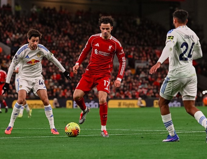 Liverpool empata com o Leeds começa 2026 com tropeço