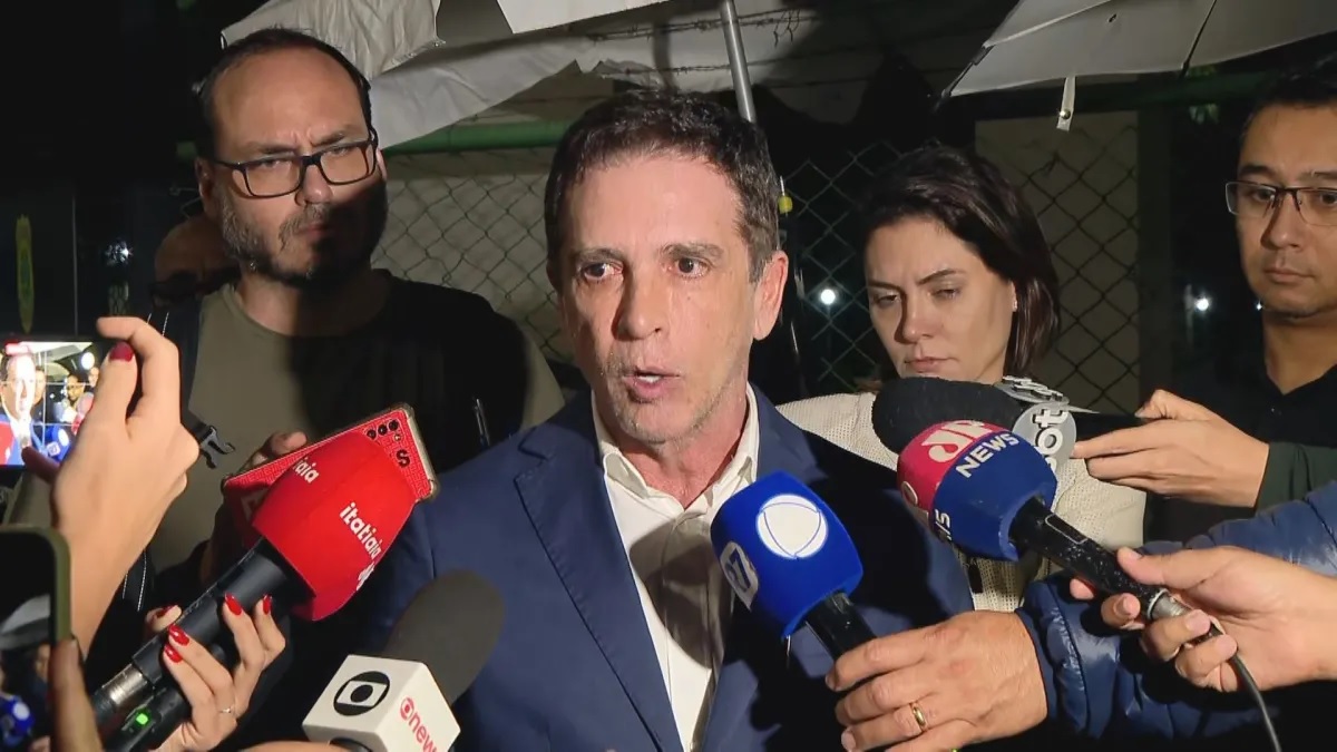 Médico diz que Bolsonaro apresenta sinais de apatia e tontura