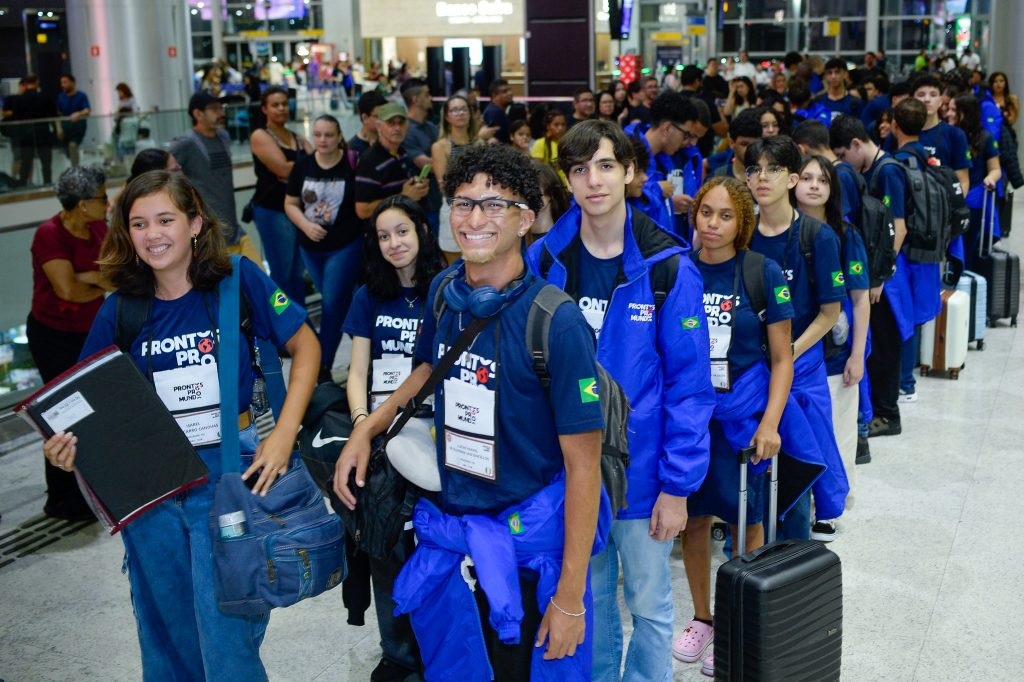 Prontos pro Mundo embarca para Irlanda para fazer intercâmbio