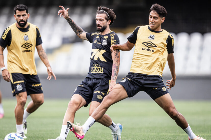 Santos empresta zagueiro para o Libertad-PAR e mira reposição