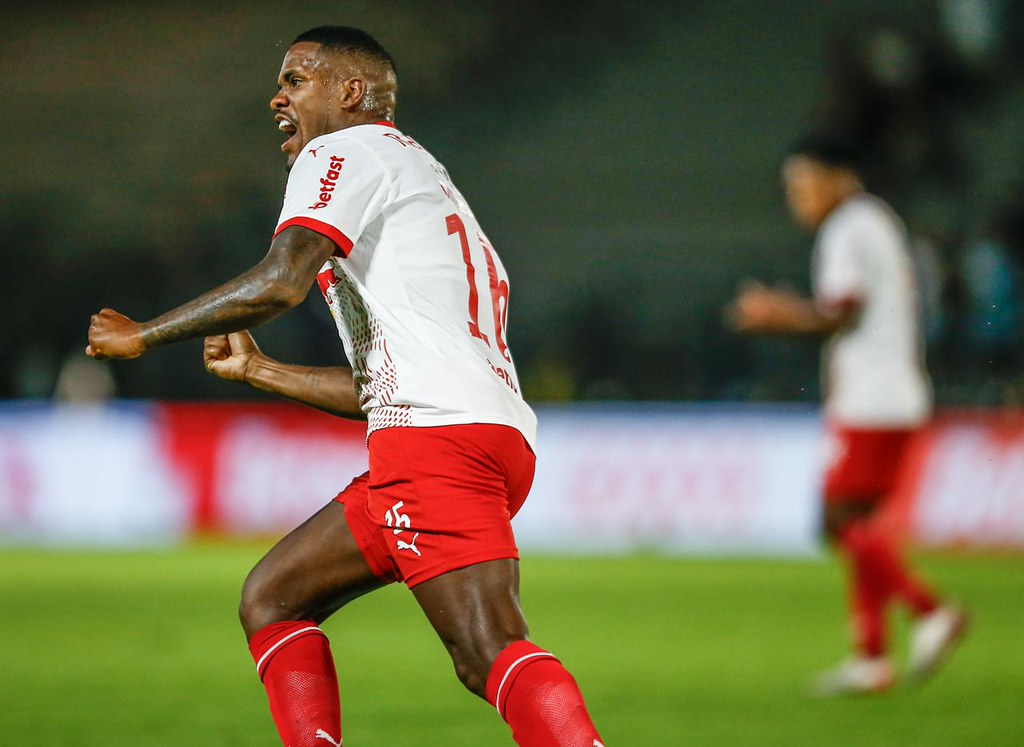 Bragantino se pronuncia após fala machista de zagueiro