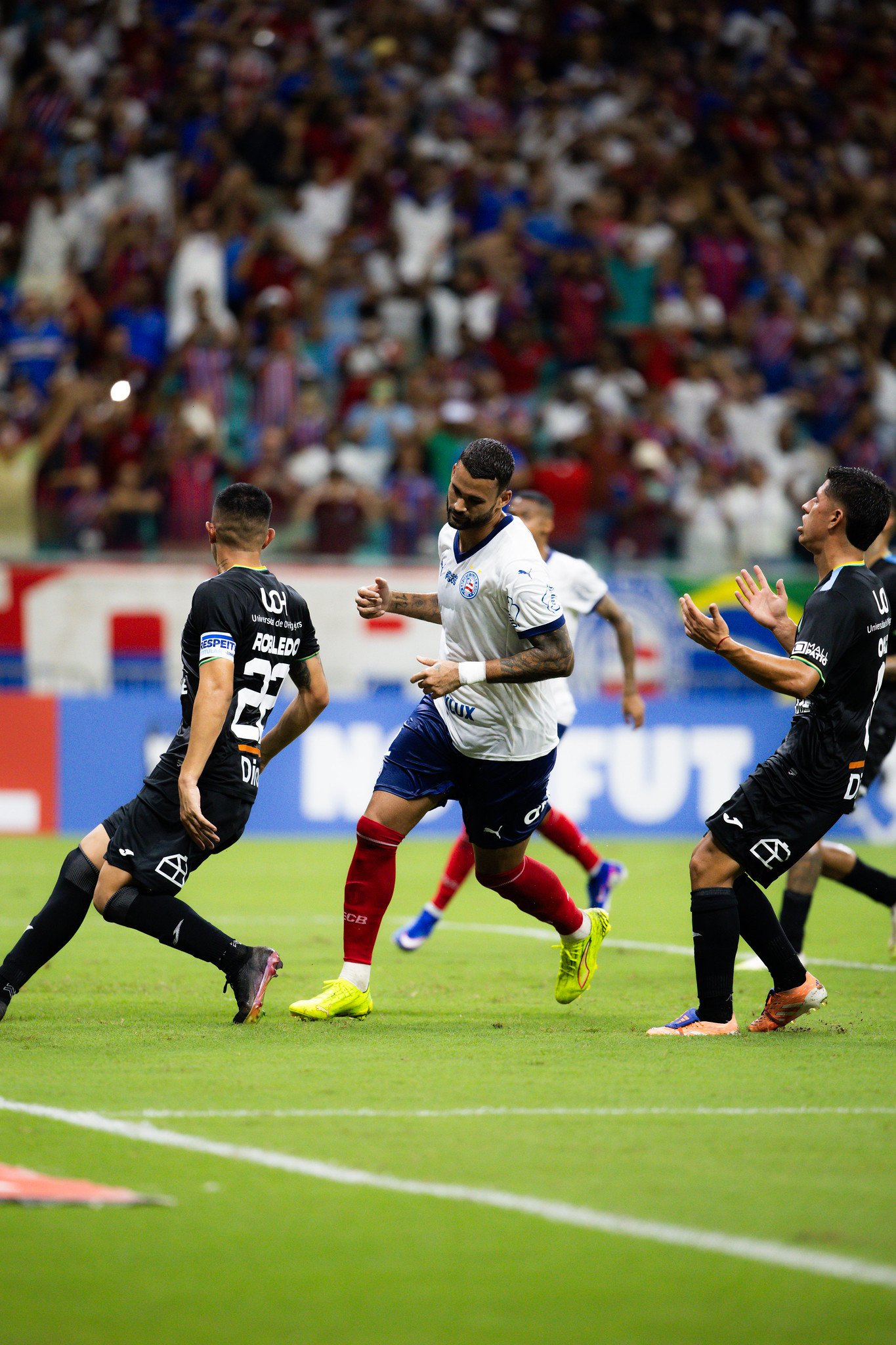 Bahia eliminado da Libertadores: chileno é preso por racismo