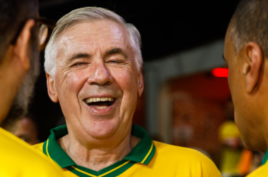 Ancelotti no Carnaval de SP