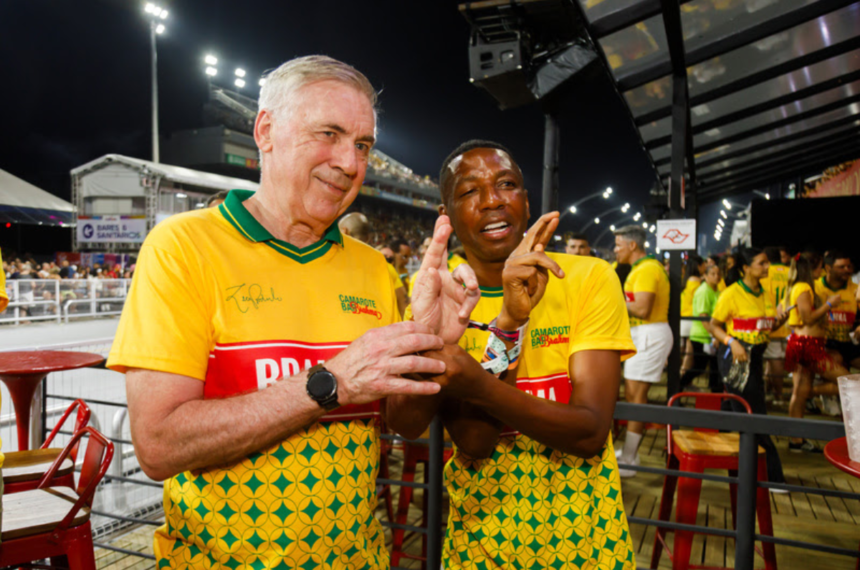 Ancelotti no Carnaval de SP