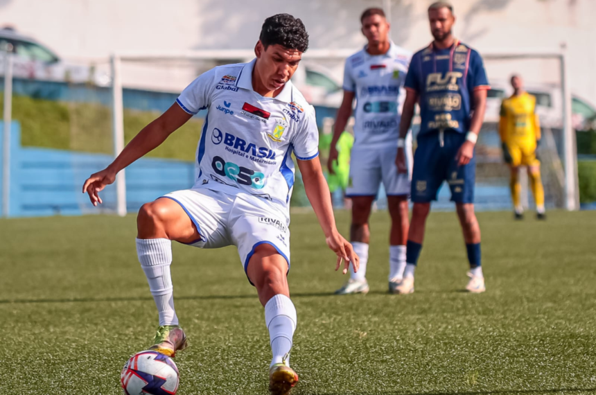 Santo André bate Grêmio Prudente