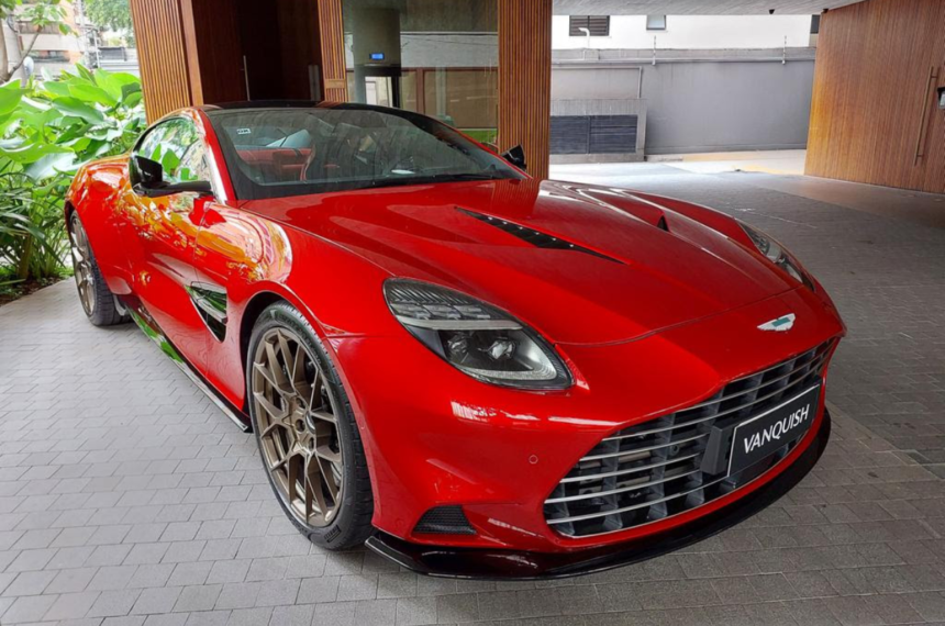 Aston Martin e Breitling lançam cronógrafo exclusivo em SP