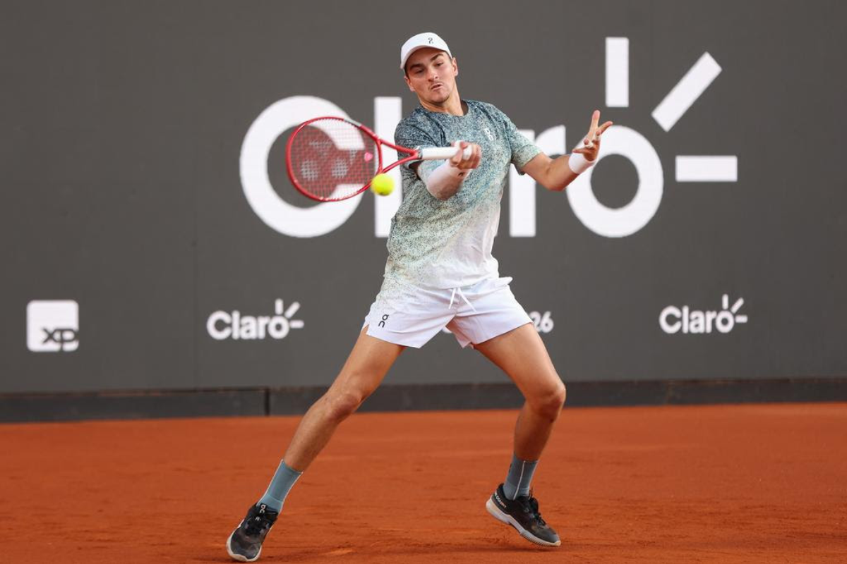 João Fonseca bate Tommy Paul e encara “gigante” Sinner nas oitavas