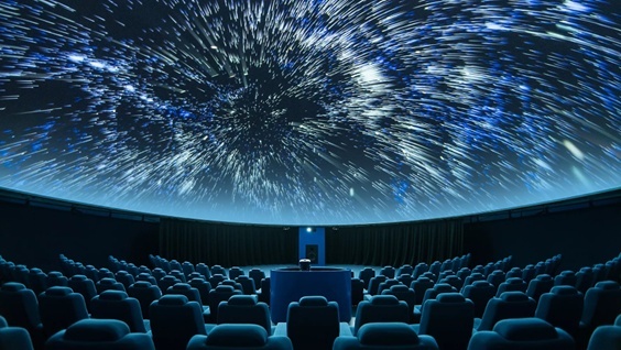 Parque Ibirapuera promove observação da lua com telescópios