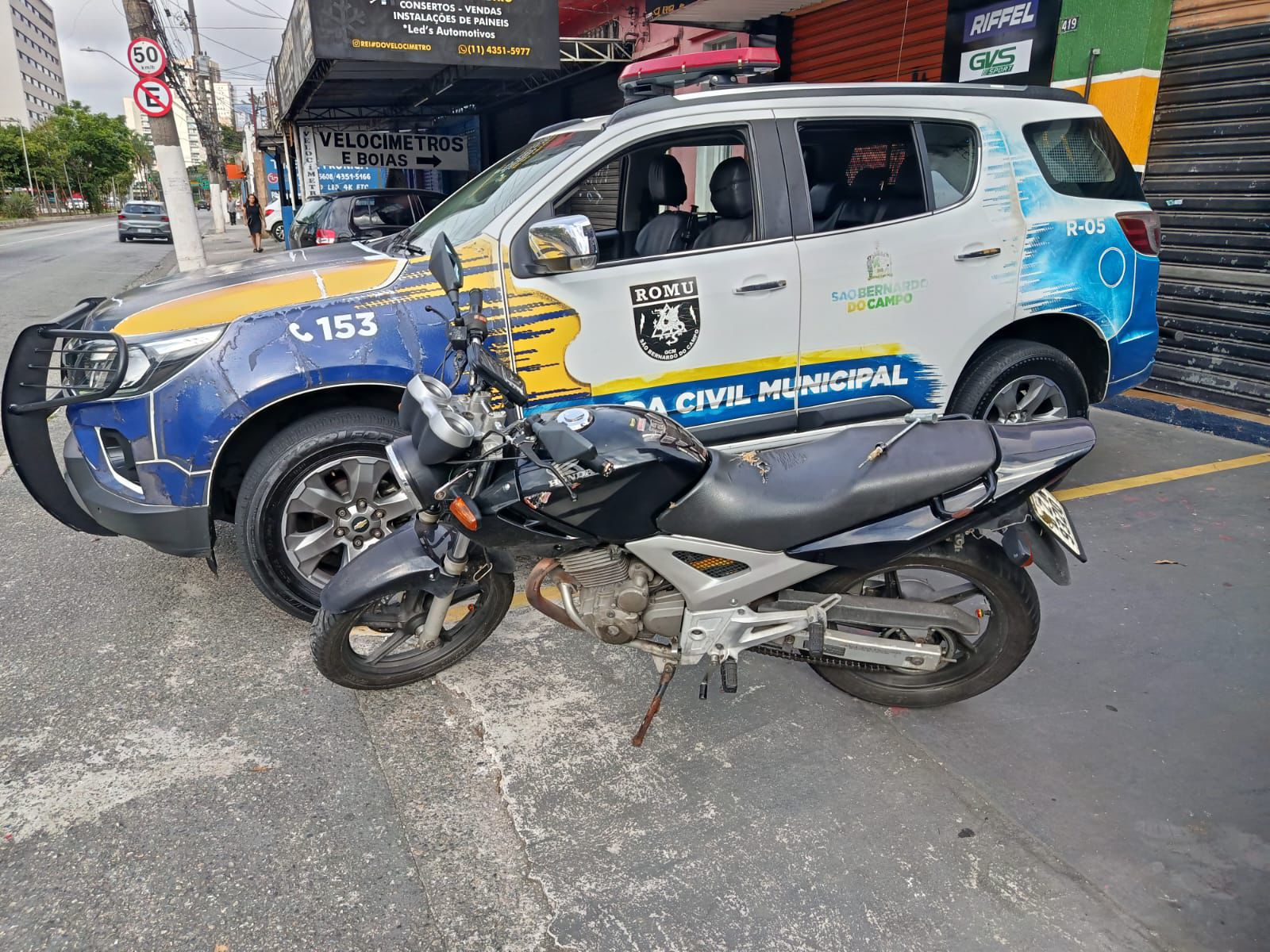 Romu recupera moto furtada e detém adolescente em São Bernardo