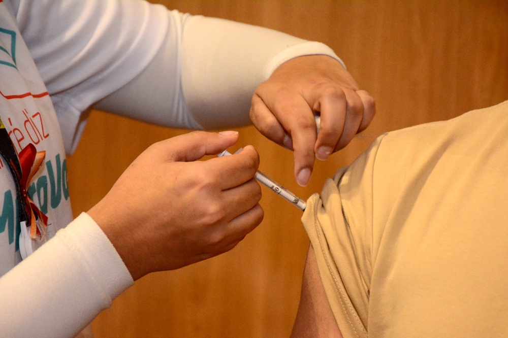 Ilhabela reforça vacinação contra Febre Amarela neste sábado