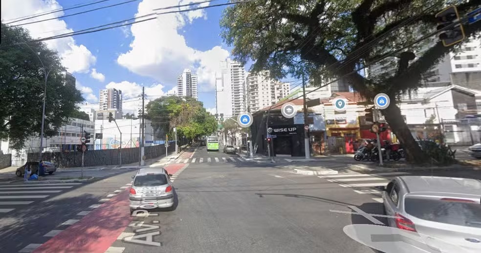 Policial reage a tentativa de assalto e atira em suspeito em SP