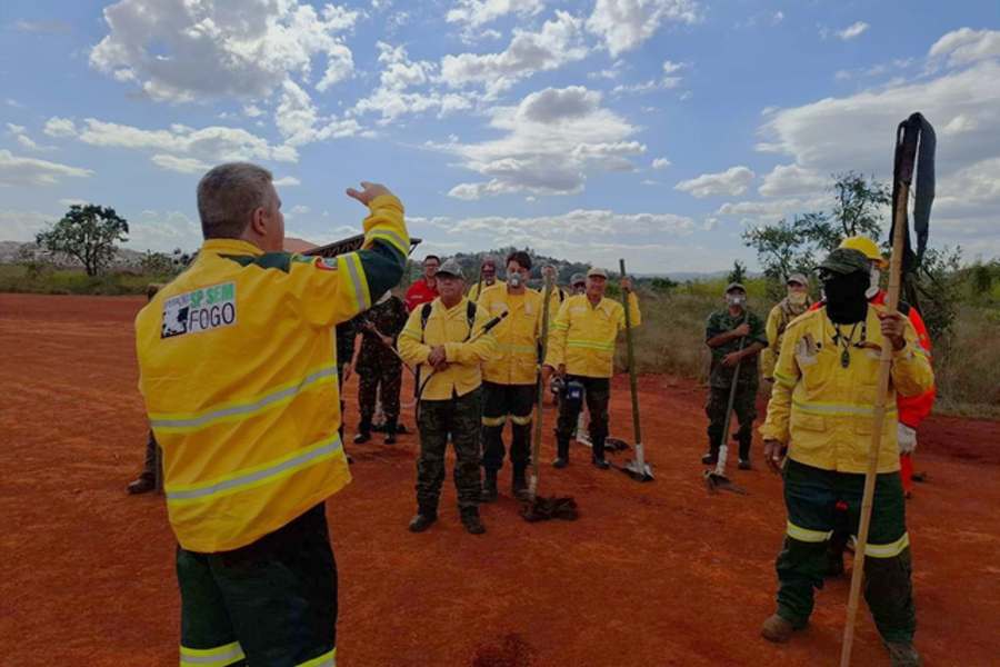 Ilhabela abre vagas para brigadistas temporários