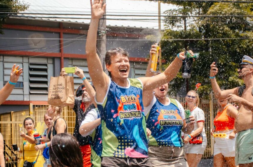 Meu Carnaval Tá na Rua - Bloco Caravana da Saúde