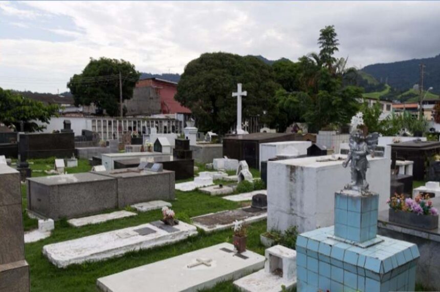 Cemitério  - São Sebastião