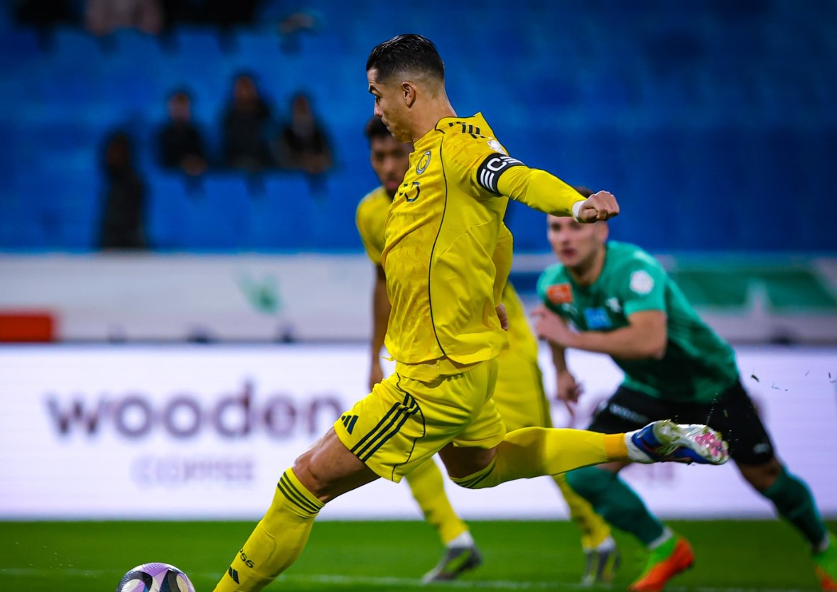 Cristiano Ronaldo chega ao gol 965 em triunfo do Al Nassr