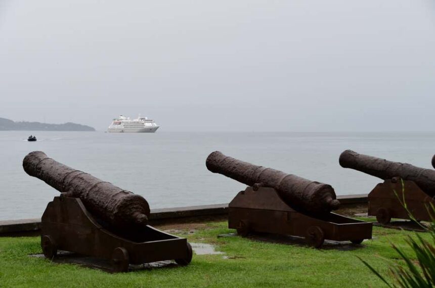 navios de cruzeiro - Ilhabela