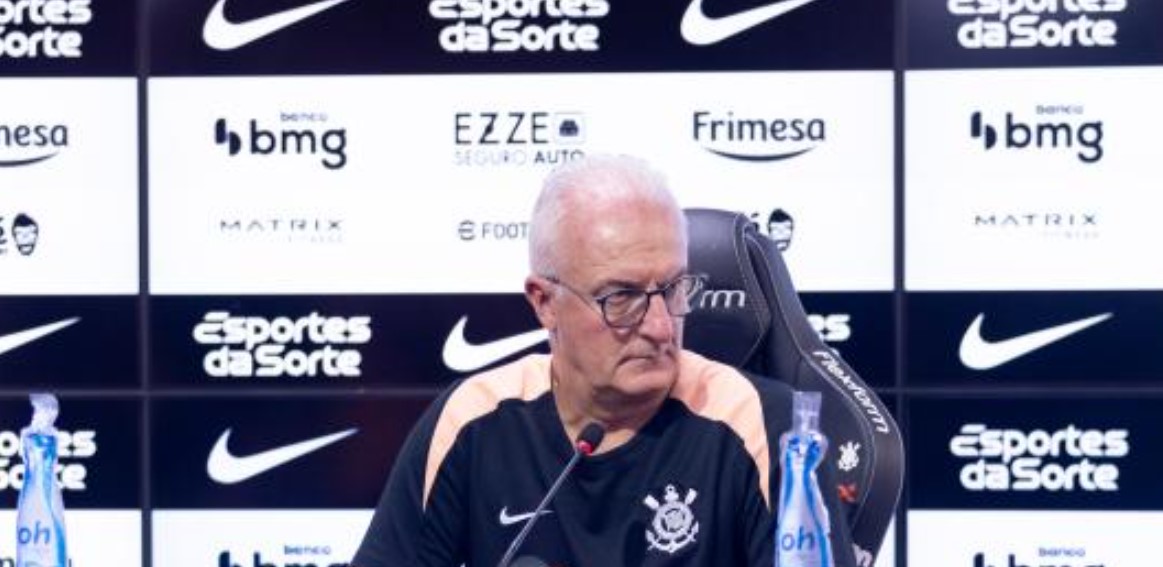 Crise? Dorival e Paz divergem na coletiva sobre a venda de André