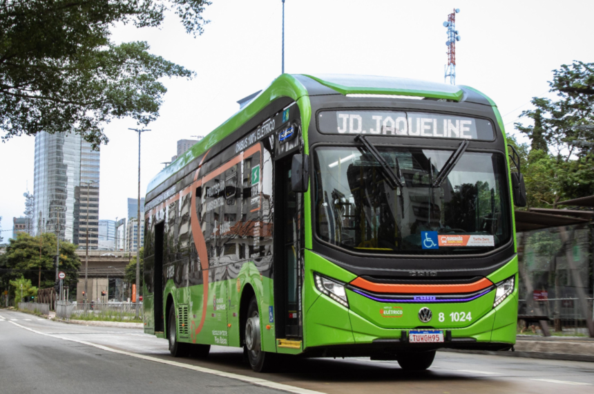 Volkswagen Caminhões e Ônibus completa 45 anos - eVolks, ônibus 100% elétrico