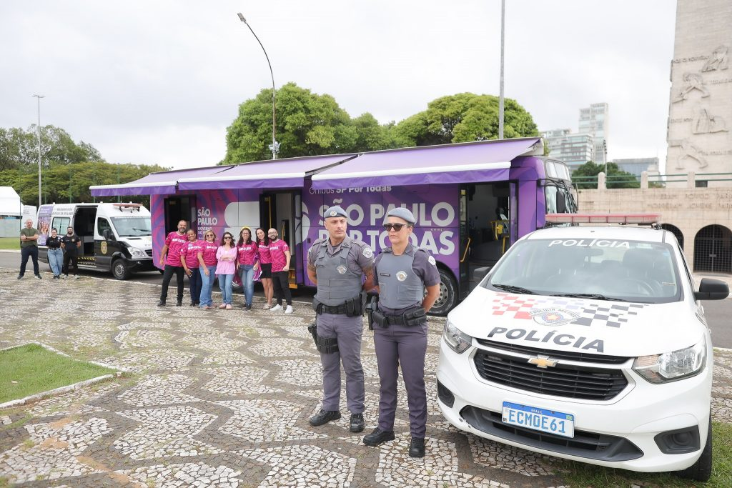 Ônibus SP Por Todas reforça segurança da mulher em megablocos