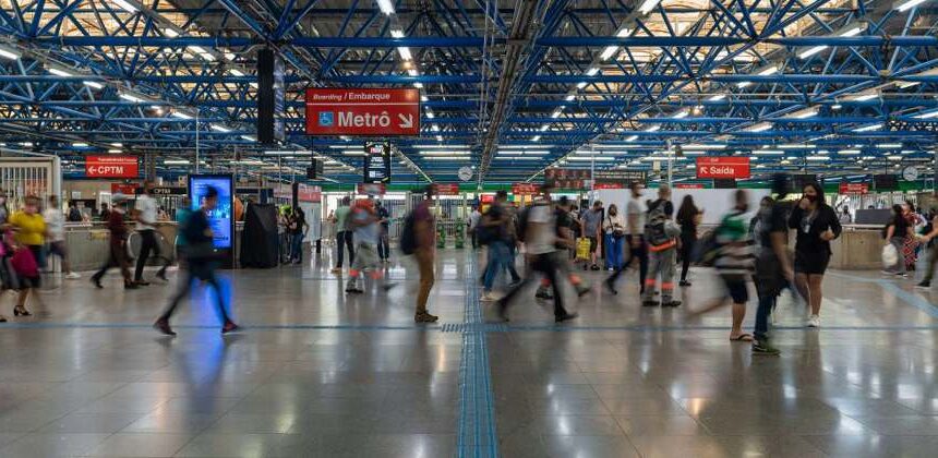 Metrô terá operação especial no feriado de Tiradentes