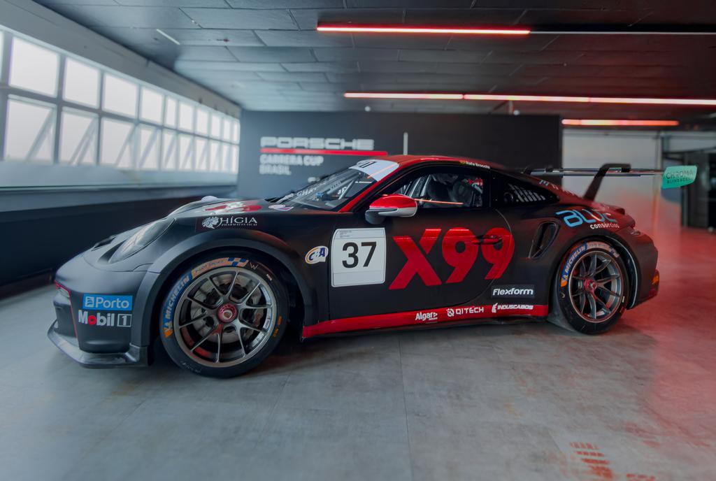 Rafa Brocchi encara grid com 78 pilotos na Porsche Cup 2026