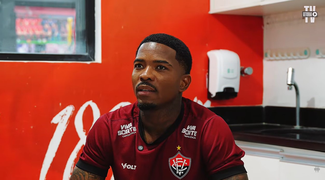 Corinthians receberá R$ 1 milhão do Vitória; Cacá foi escalado para o duelo