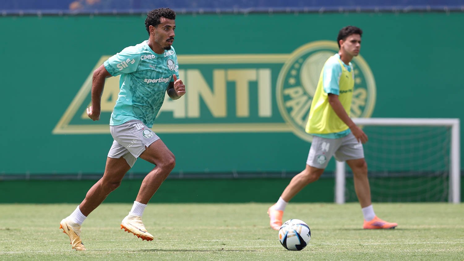 Evangelista comemora vantagem contra o Novorizontino