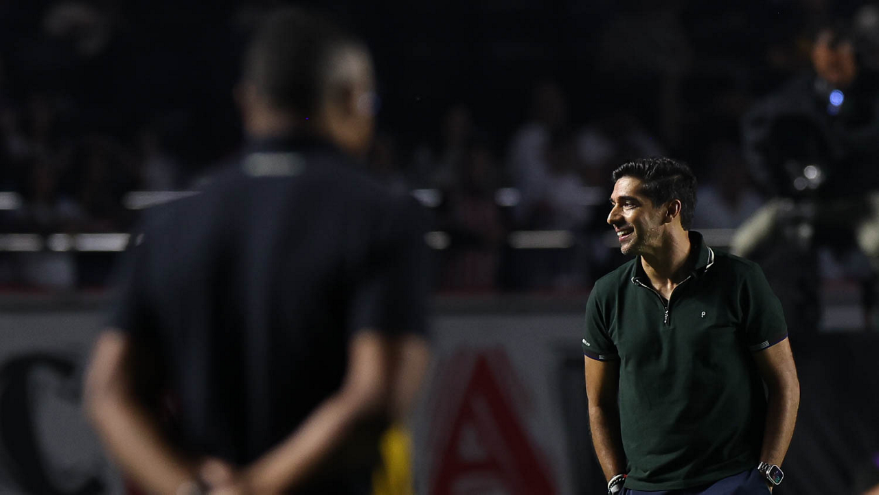 Abel Ferreira é suspenso por 8 jogos