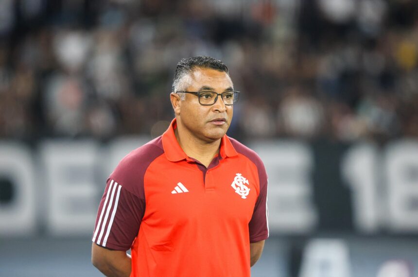 Roger Machado tem 83% de aproveitamento em estreias