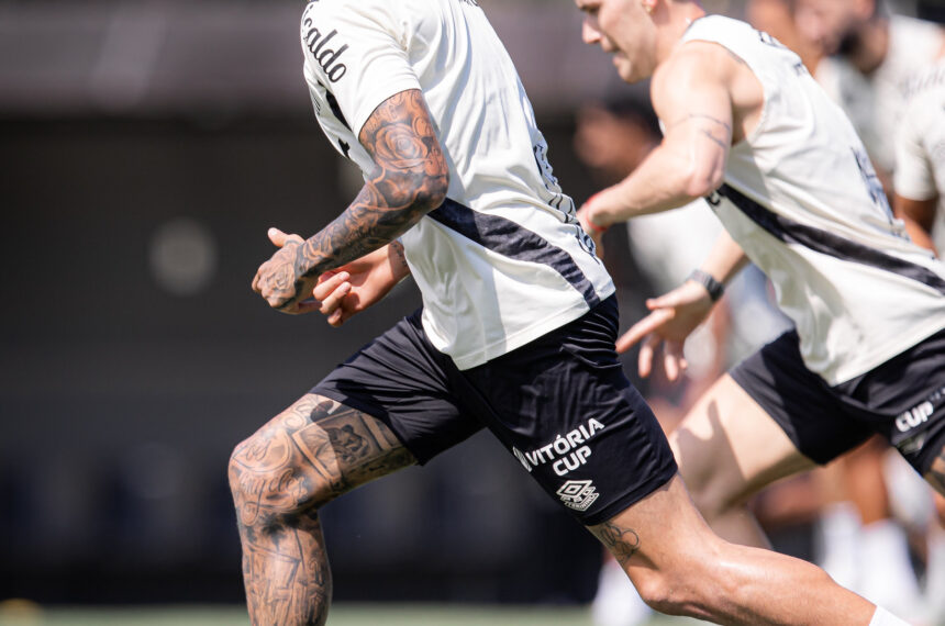 Santos: Cuca define time titular com retorno de Rincón