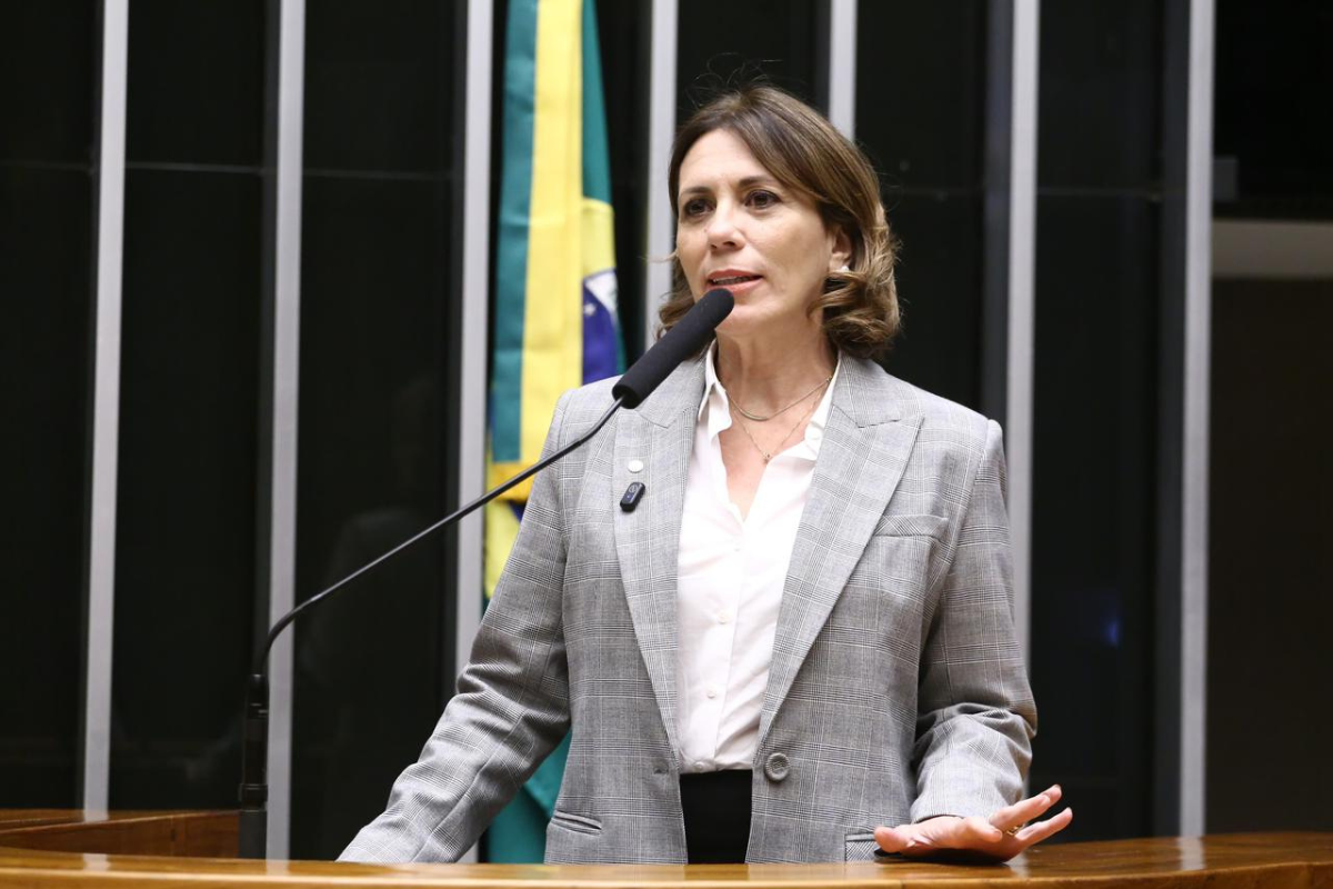 Rosana Valle atinge 7% na disputa ao Senado Federal, segundo Datafolha