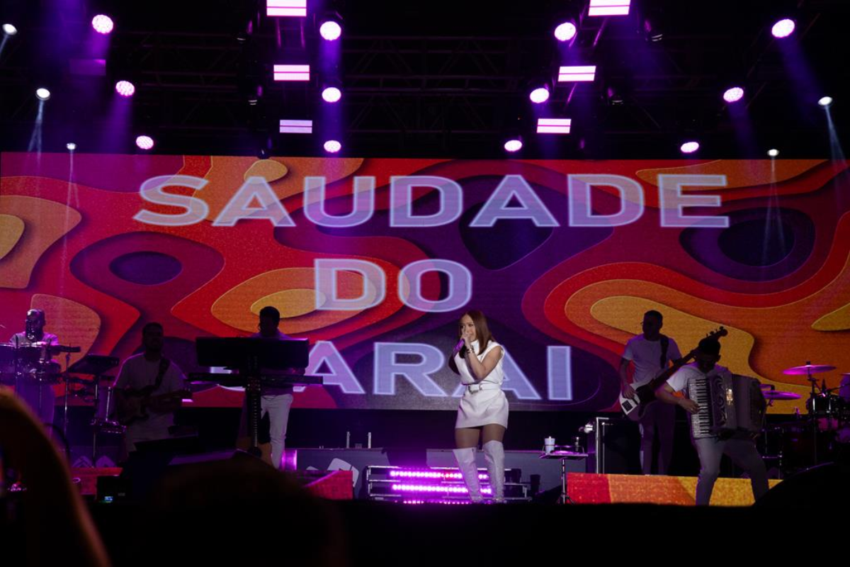 77º aniversário de Barueri é encerrado com show de Mari Fernandez