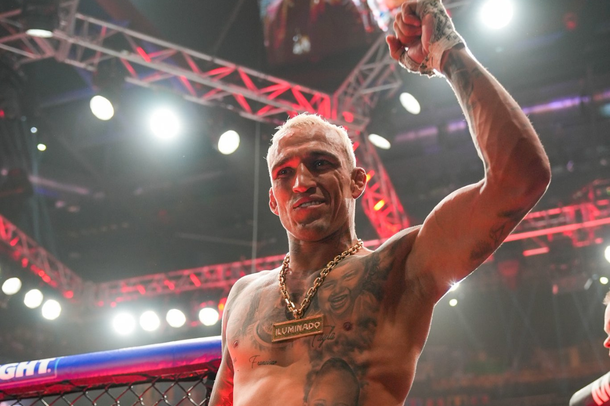 UFC 326: Charles do Bronx vence Holloway e conquista cinturão BMF