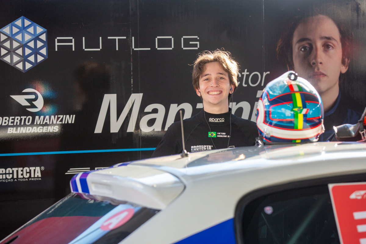 Victor Manzini pontua na estreia da Turismo Nacional