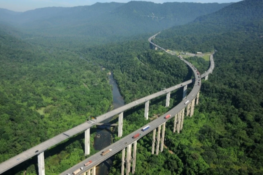 Boletim Ecovias Imigrantes: Rodovia ANCHIETA apresenta lentidão