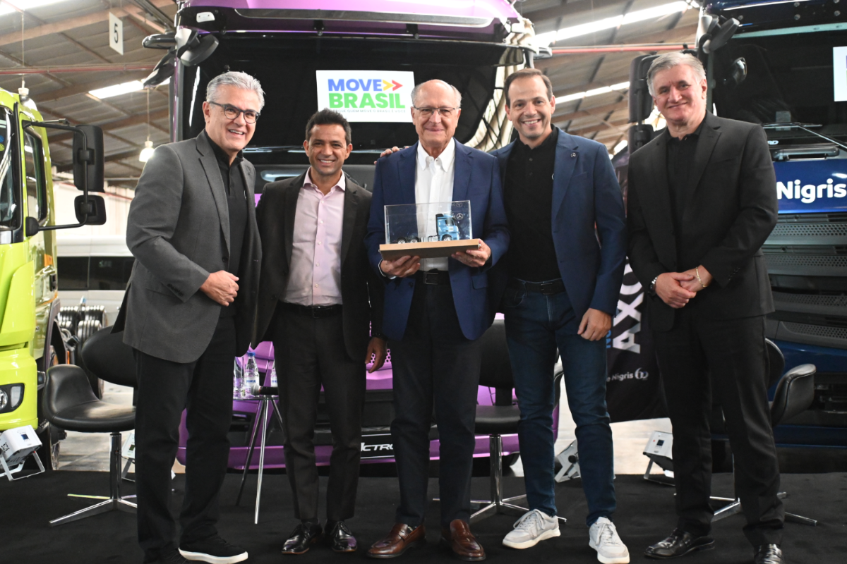 Programa Move Brasil traz Geraldo Alckmin à Mercedes-Benz