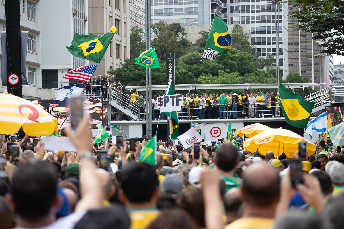 Atos esvaziados e pesquisas estáveis redesenham eleição de 2026