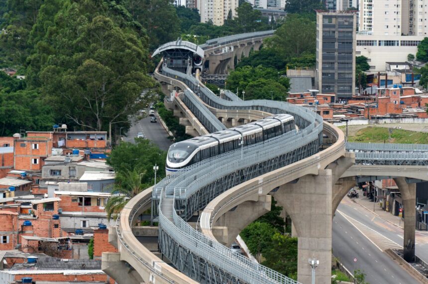 Linha 17-Ouro/ linha de ônibus