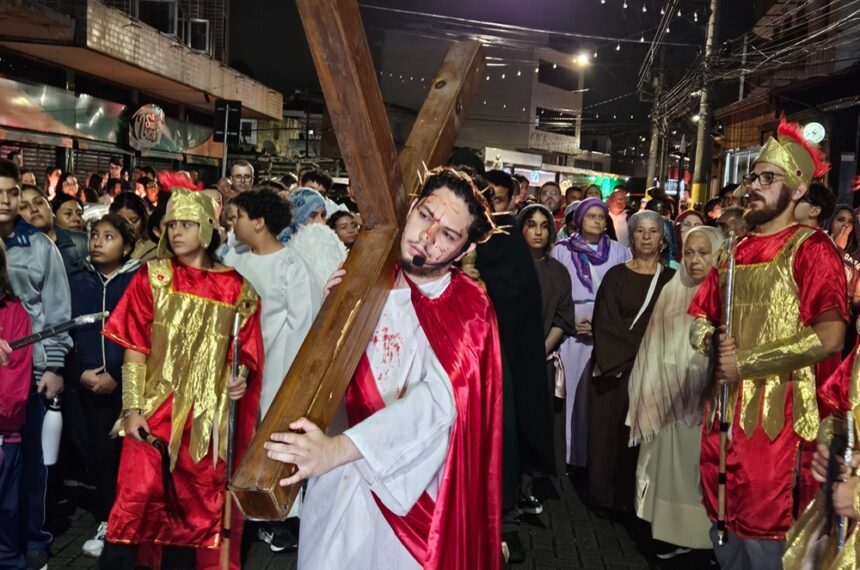 Paixão de Cristo - procissão
