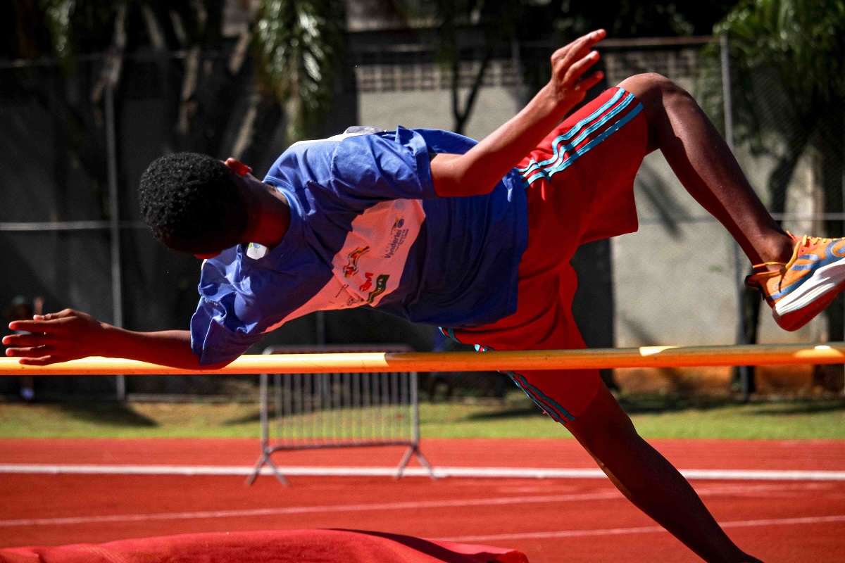 Copa Futuro abre temporada de atletismo com 500 jovens atletas