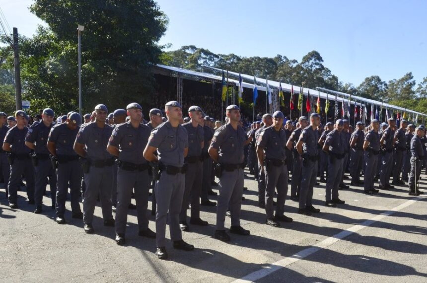 Tarcisio envia à Alesp aumento salarial de policiais civis e militares