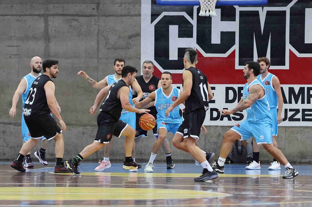 CCMC recebe jogos pela Summer League de basquete