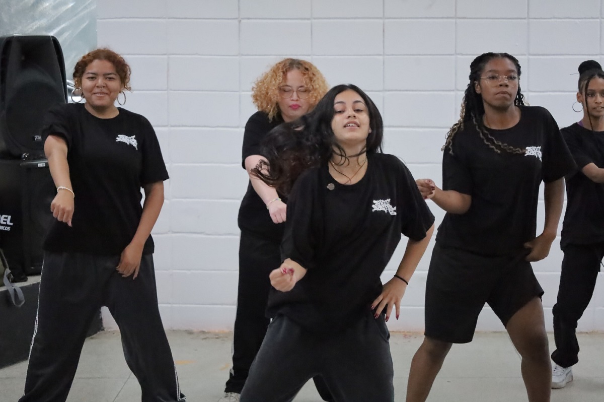 Mauá oferece aulas de Ritmos em 2 horários na Arena Chicão