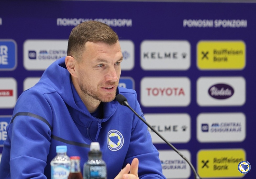 Dzeko cutuca Itália após polêmica: “Algo não está bem”
