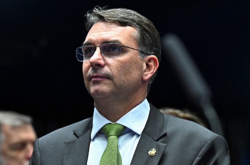 Segundo pesquisa Datafolha, Flávio Bolsonaro tem rejeição de 45% - Jefferson Rudy/Agência Senado