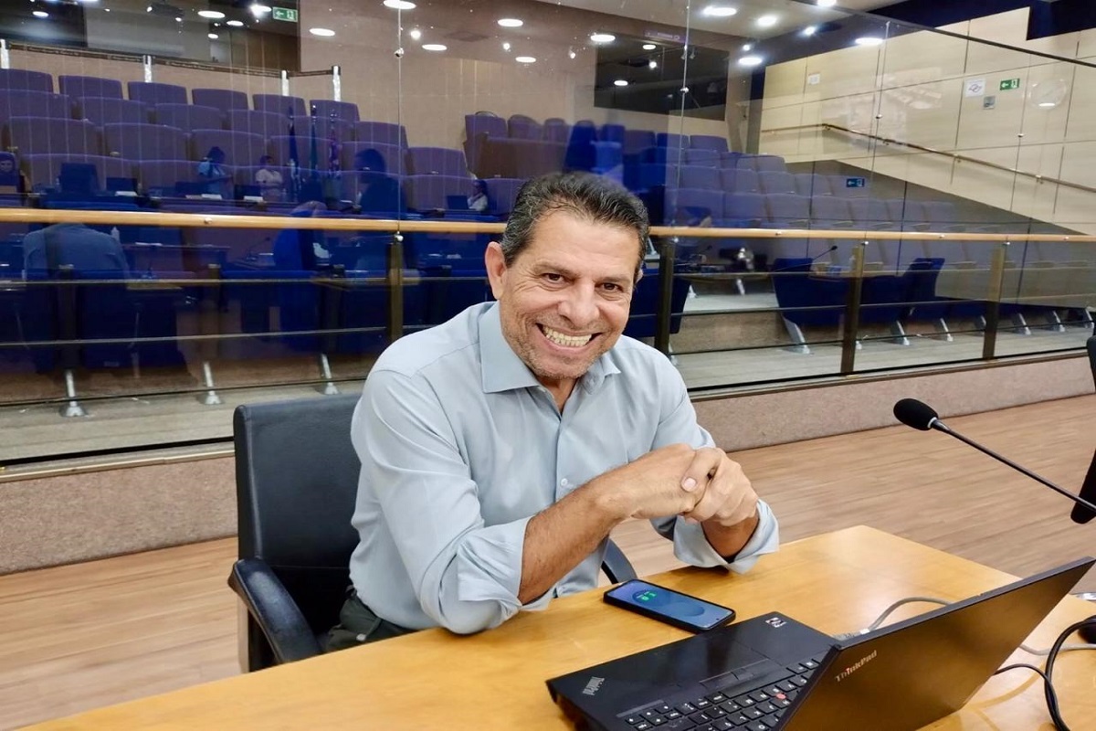 Gilberto Costa propõe 2 medidas para incluir professores na merenda