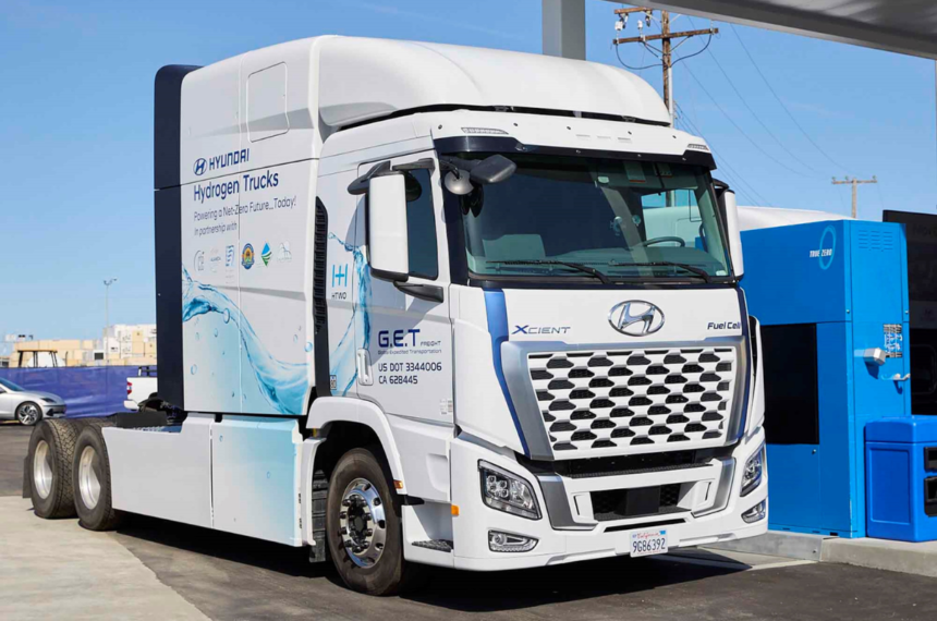 Hyundai XCIENT Fuel Cell